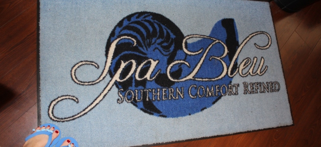 Local Savannah Mom Blogger, Being Mrs. Fowler, shares a review of Spa Bleu, a local spa, a perfect gift for Mother's Day