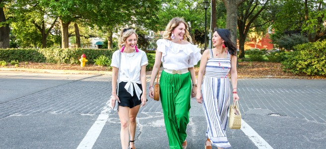 Savannah Mom Blogger, Being Mrs. Fowler, styles Kendra Scott Summer 2018, spring outfits, with Hilary Hull Photography and best blogger friends photoshoot